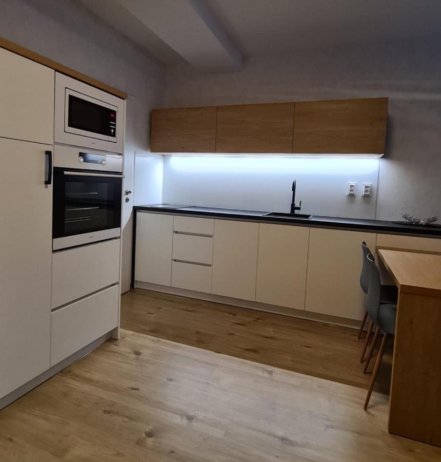 Apartman Hestia 5 Rajecké Teplice Exterior foto